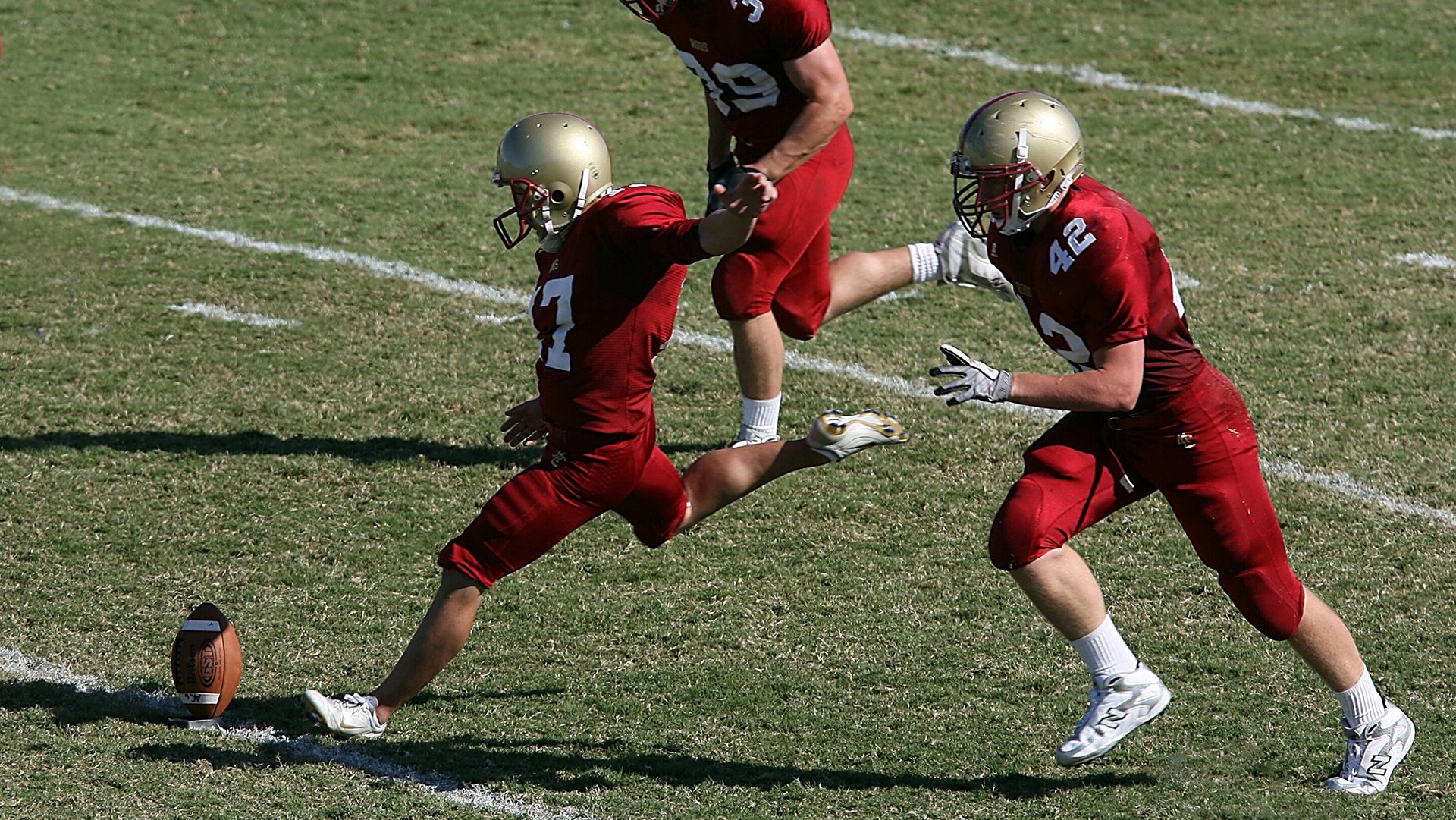观众志愿者：幕后英雄默默守护比赛，观众服务志愿者的职责